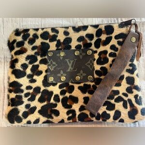 Women’s clutch bag